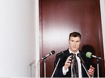 湖北一男子植入“戒酒芯片” 可降低饮酒欲望超150天